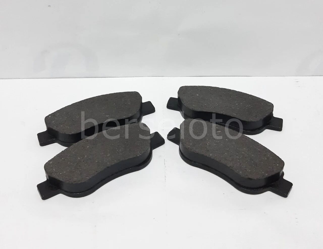 Ön Balata Takım  Albea Palıo Van 1.2 8V Van Model Küçük Tip